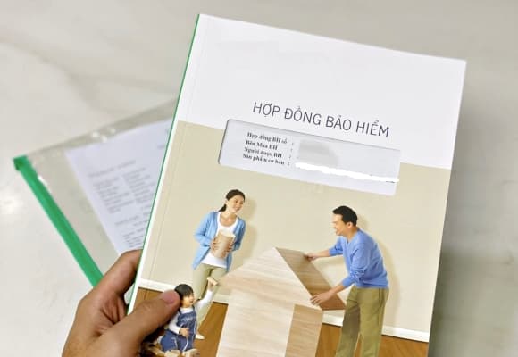 mua vàng, gửi tiết kiệm, bảo hiểm nhân thọ