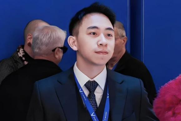 Phạm Nhật Vượng, tỷ phú Phạm Nhật Vượng, con trai Phạm Nhật Vượng