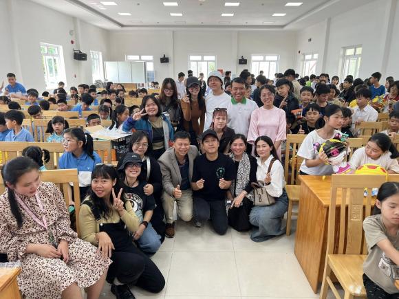 Sao Việt 5/10, tin sao việt mới nhất