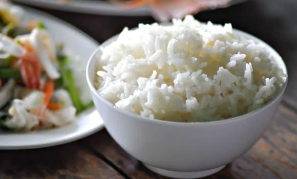 cơm nguội, ăn cơm nguội buổi sáng