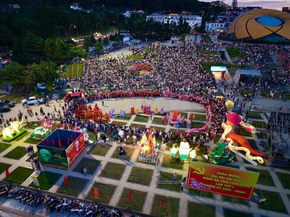 Trung thu, rước đèn, rước đèn ở Đà Lạt