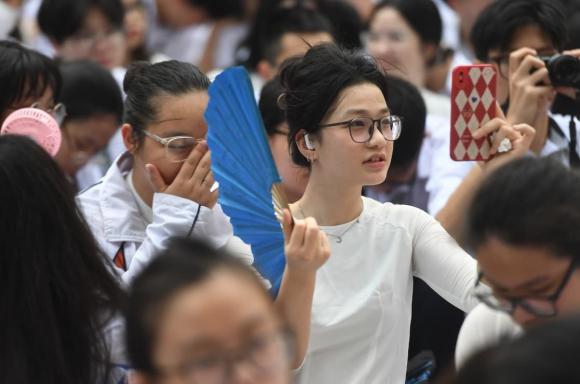  ngôn ngữ Anh, Ngôn ngữ Trung, Ngôn ngữ Hàn
