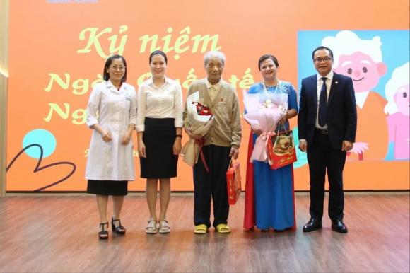 NSND Trần Hiếu, sao Việt