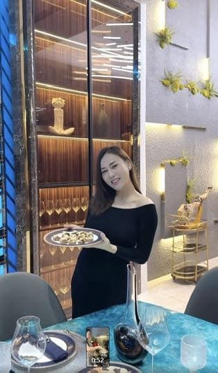 Shark Bình, Phương Oanh, nhà sao