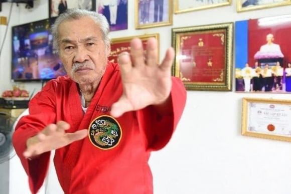 Lý Tiểu Long, võ sư Lý Huỳnh