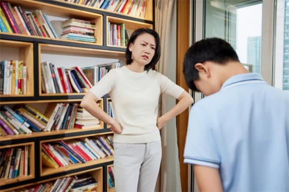 chăm sóc con, nuôi dạy con
