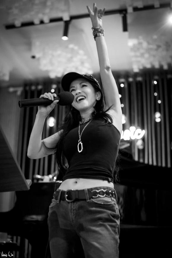 Sao Việt 10/10, tin sao việt mới nhất