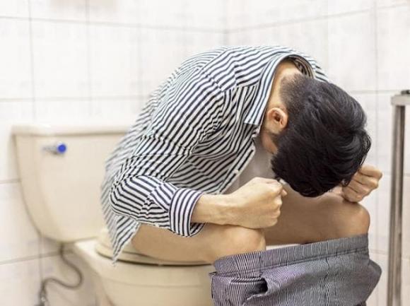 Tuổi thọ liên quan đến tần suất đại tiện, tuổi thọ