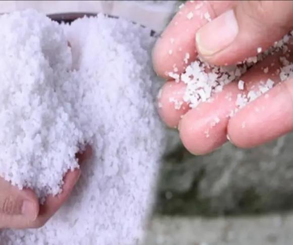 mưa bão, rắc muối quanh nhà, kiến thức