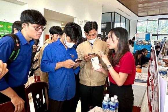 Việc làm, tình trạng không học không làm của thanh niên việt