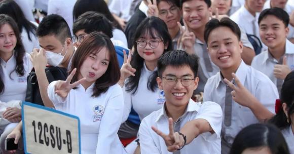 học sinh trường chuyên, trường chuyên, giáo dục