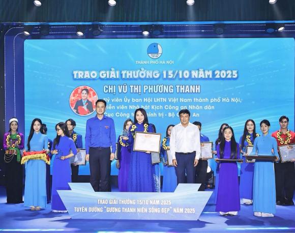 Sao Việt 11/10, tin sao việt mới nhất