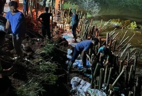  xuyên đêm hộ đê chống lũ, đê Chi Lễ xã Mỹ Thái, lũ Bắc Ninh