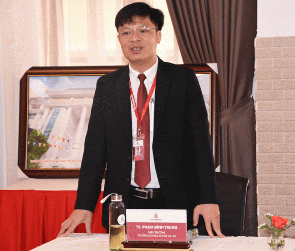  giáo sư, phó giáo sư, hiệu trưởng