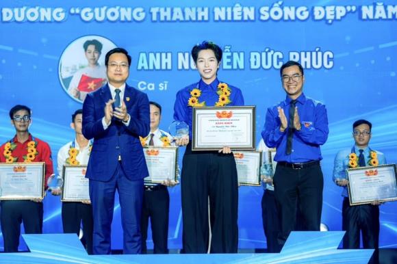 Sao Việt 12/10, tin sao việt mới nhất