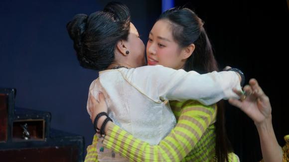Sao Việt 12/10, tin sao việt mới nhất