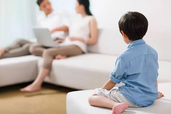 gia đình, bạo lực gia đình, chăm con, dạy con, giáo dục con, bạo lực gia đình kiểu mới