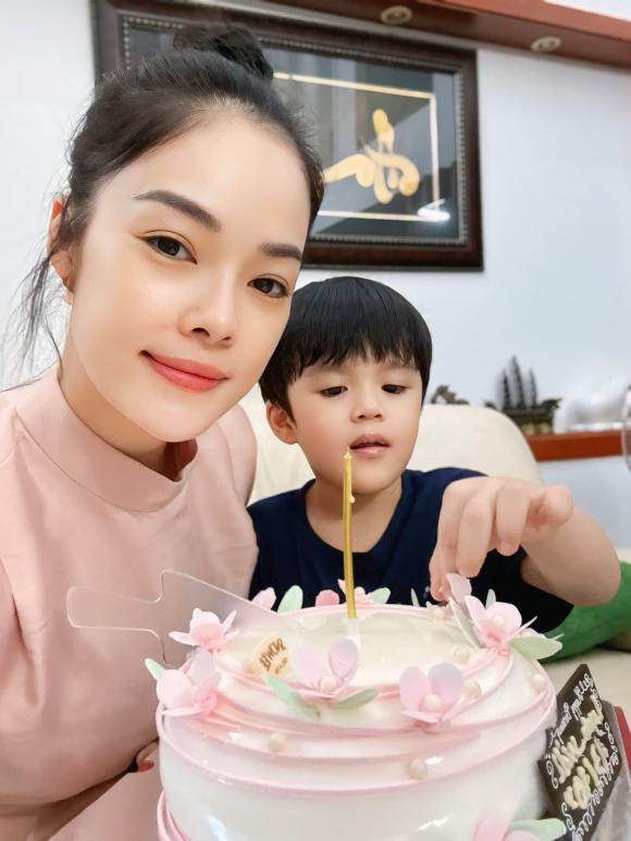 Sao Việt 14/10, tin sao việt mới nhất