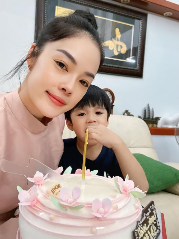 Sao Việt 14/10, tin sao việt mới nhất