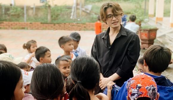 Sao Việt 13/10, tin sao việt mới nhất