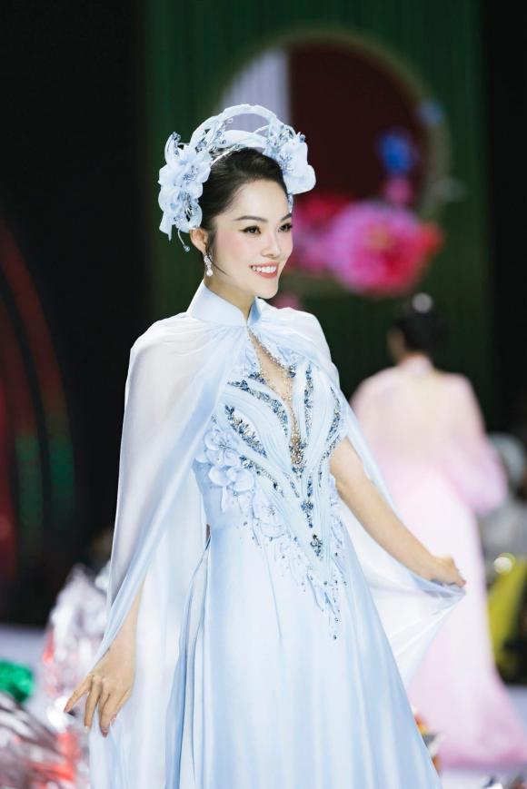 Sao Việt 13/10, tin sao việt mới nhất
