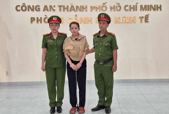 Ngân 98, sao Việt