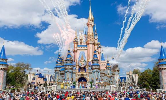  Công viên giải trí Disneyland, Thành phố đáng sống nhất Việt Nam