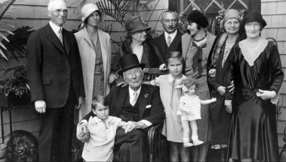 gia tộc, giàu có, tư duy