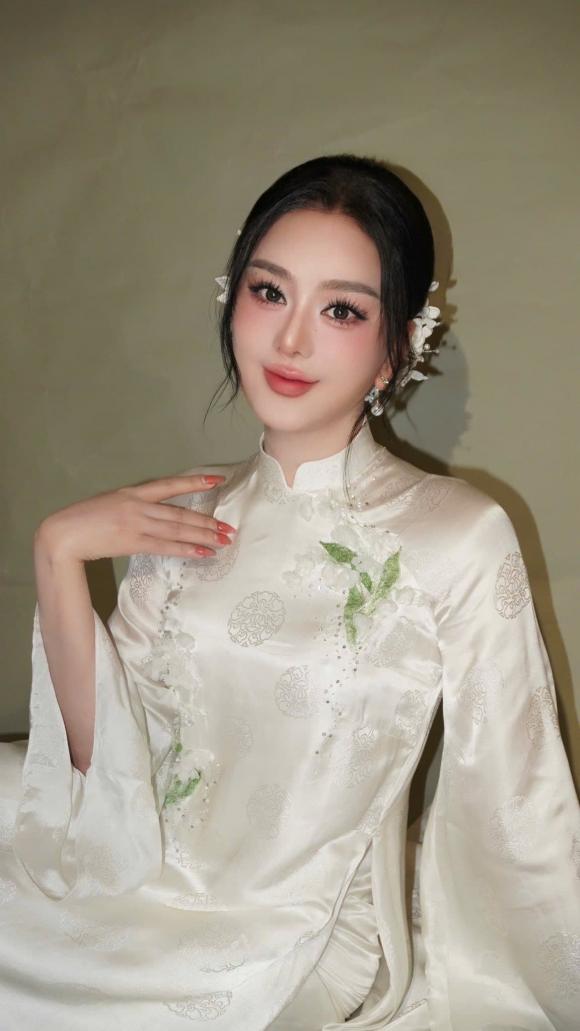 Sao Việt 16/10, tin sao việt mới nhất