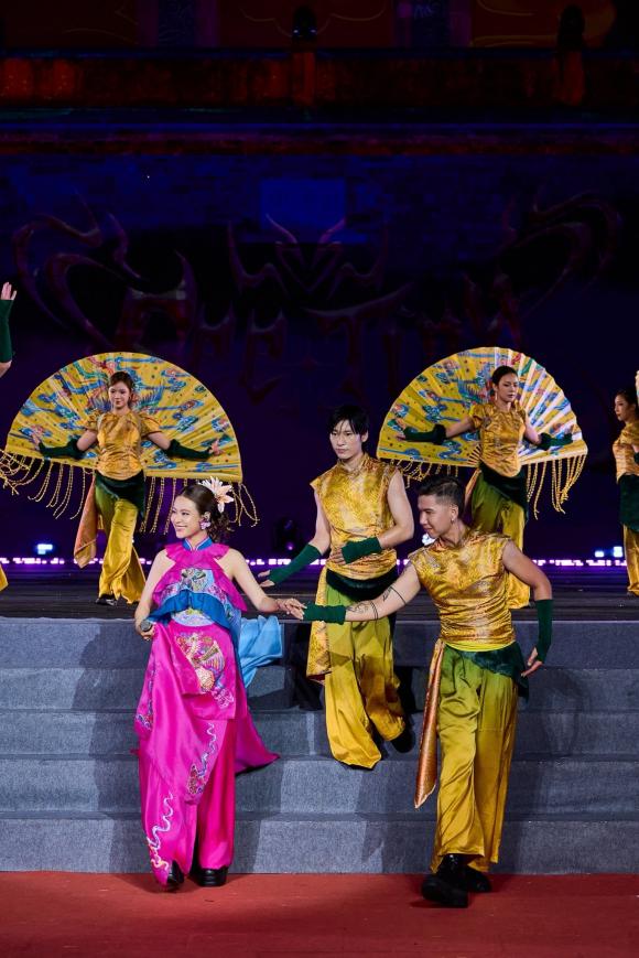 Sao Việt 15/10, tin sao việt mới nhất