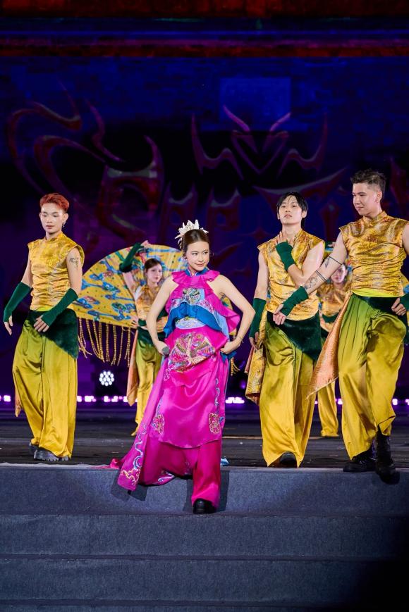 Sao Việt 15/10, tin sao việt mới nhất
