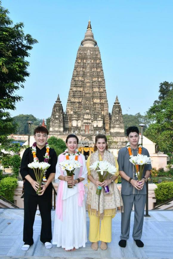 Sao Việt 15/10, tin sao việt mới nhất