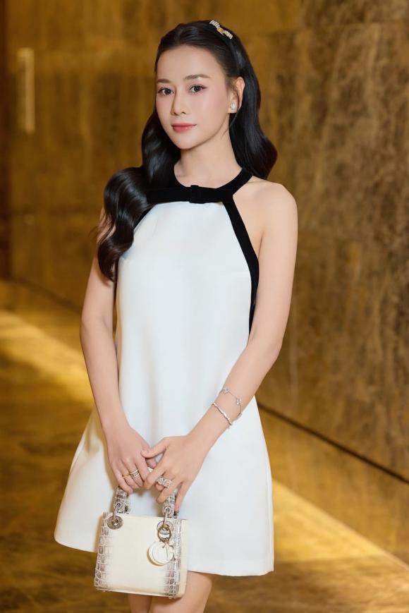 Phương Oanh, sao Việt