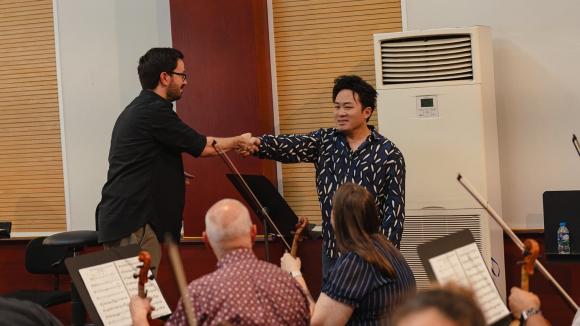 Chiều ngày 16/10/2025 0 Sao Việt 16/10, tin sao việt mới nhất