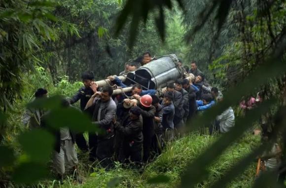 quan-tai-khong-cham-dat-vi-sao-3-ngoisaovn-w1218-h800 2 quan tài không chạm đất, tang lễ