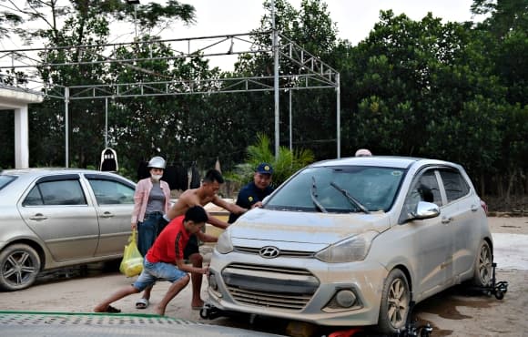 ngập úng, ô tô ngập nước