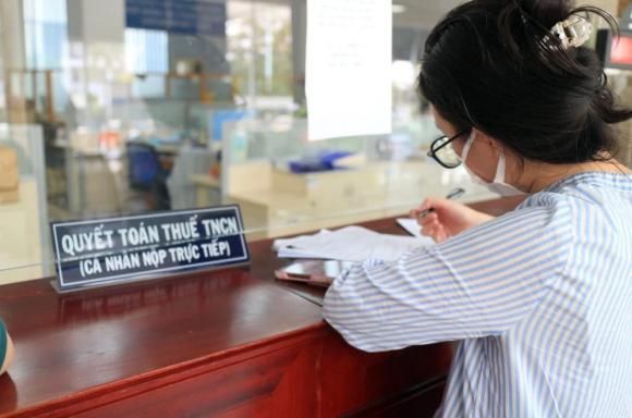 giảm trừ gia cảnh, đóng thuế, thuế thu nhập cá nhân