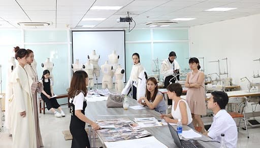 ngành lương cao, ngành hot, ngành dễ xin việc