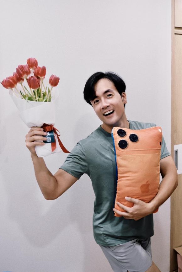 Sao Việt 17/10, tin sao việt mới nhất