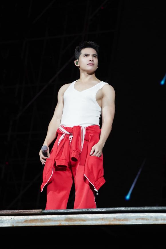 Sao Việt 17/10, tin sao việt mới nhất