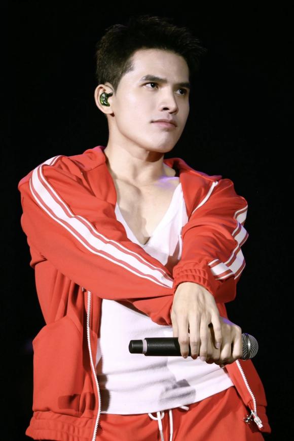 Sao Việt 17/10, tin sao việt mới nhất