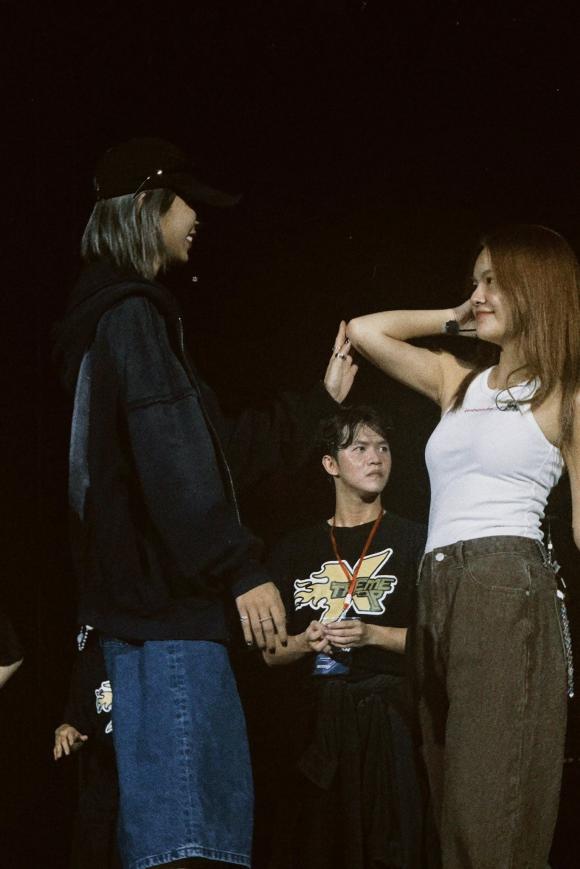 Sao Việt 17/10, tin sao việt mới nhất