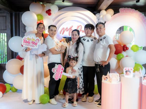 H'Hen Niê, con gái H'Hen Niê, đầy tháng con H'Hen Niê