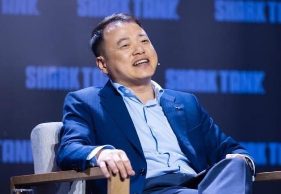 Shark Bình từng nói thẳng hành trình khởi nghiệp, thừa nhận thất bại và mong muốn 'có ai tát vào mặt 1 cái' 1 Shark Bình, Shark Bình bị bắt
