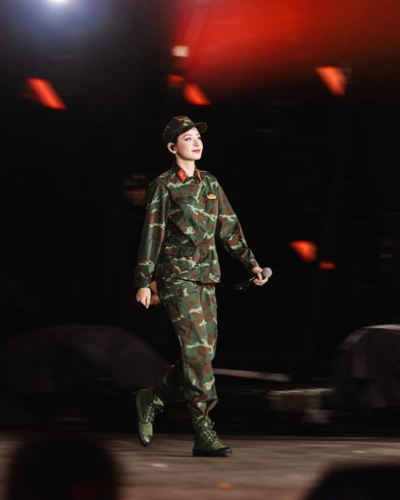 Chi Pu, bố Chi Pu, sao Việt 