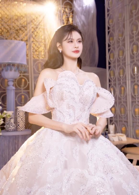 Sao Việt 21/10, tin sao việt mới nhất