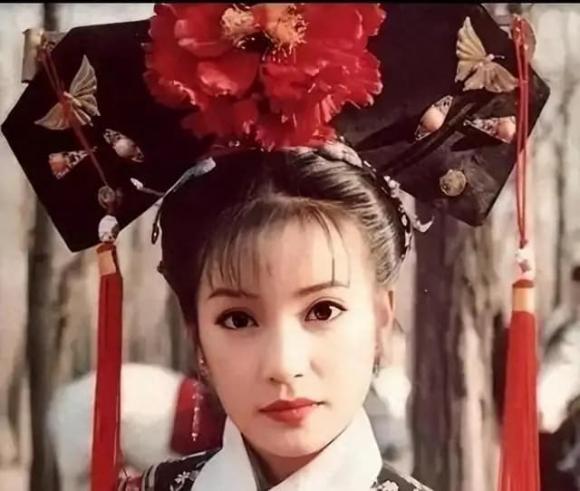 Triệu Vy, Hoàn Châu Cách Cách, sao hoa ngữ