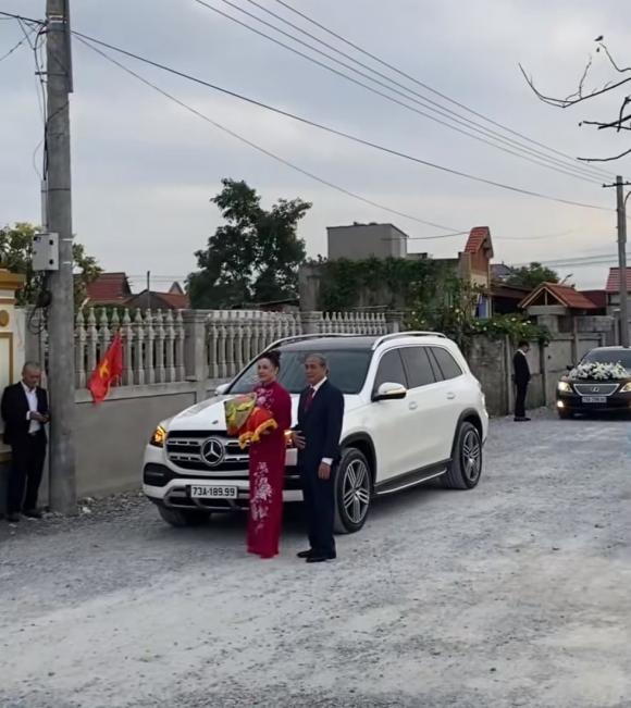 Hoa hậu Đỗ Hà, Đỗ Thị Hà, Viết Vương, sao Việt