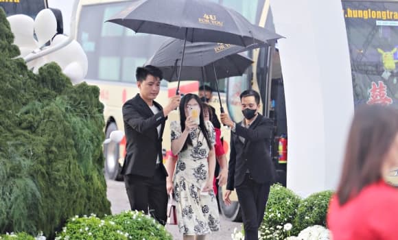 Hoa hậu Đỗ Thị Hà, đám cưới của Hoa hậu Đỗ Thị Hà, doanh nhân Nguyễn Viết Vương
