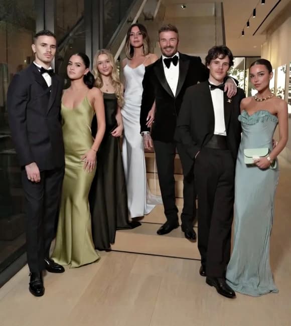 Romeo Beckham, bạn gái cũ Kim Turnbull, gia đình Beckham, sao Hollywood